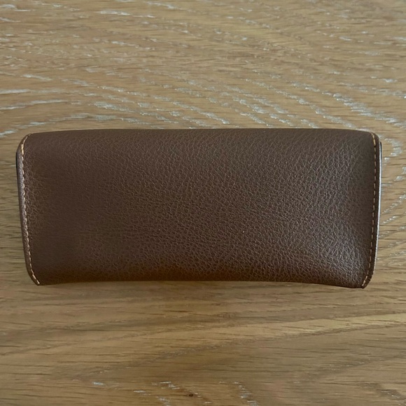Ray-Ban Leather Case - Picture 2 of 4